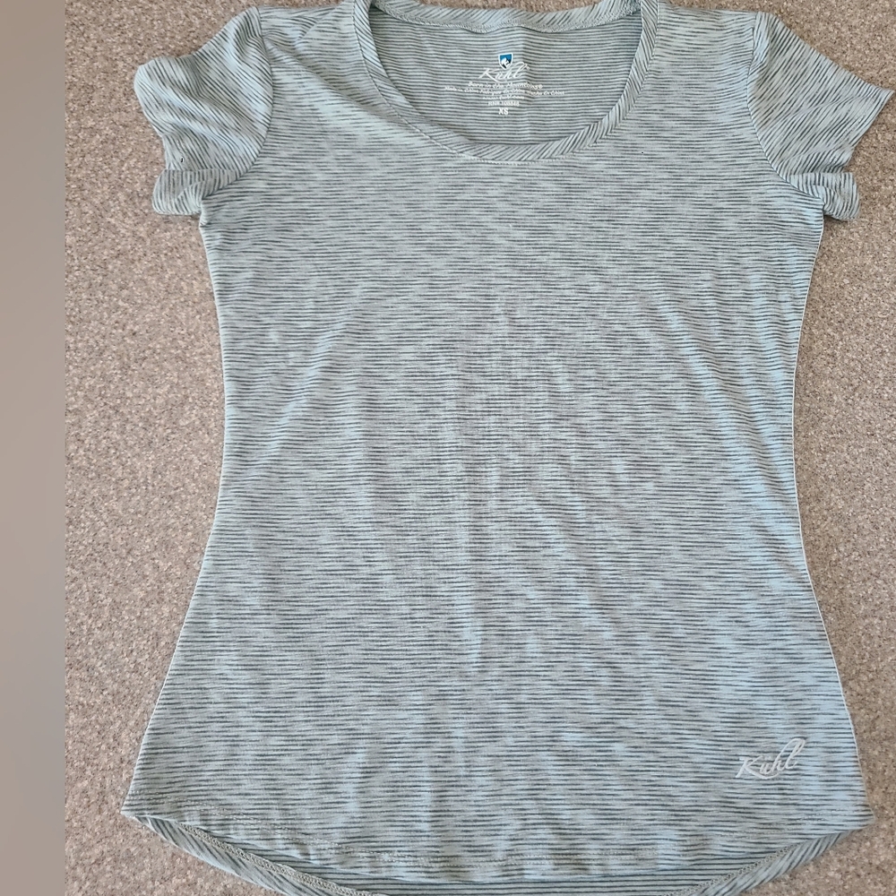 Womens kuhl t shirt size xs